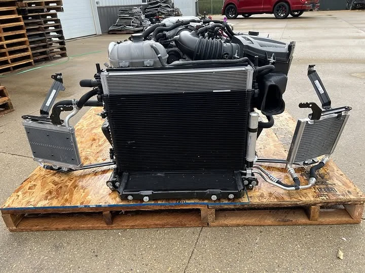 T500 Supercharged 5.2L Predator Engine & Automatic Transmission - Image 6