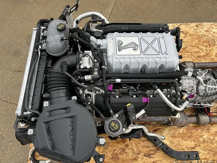T500 Supercharged 5.2L Predator Engine & Automatic Transmission - Image 4