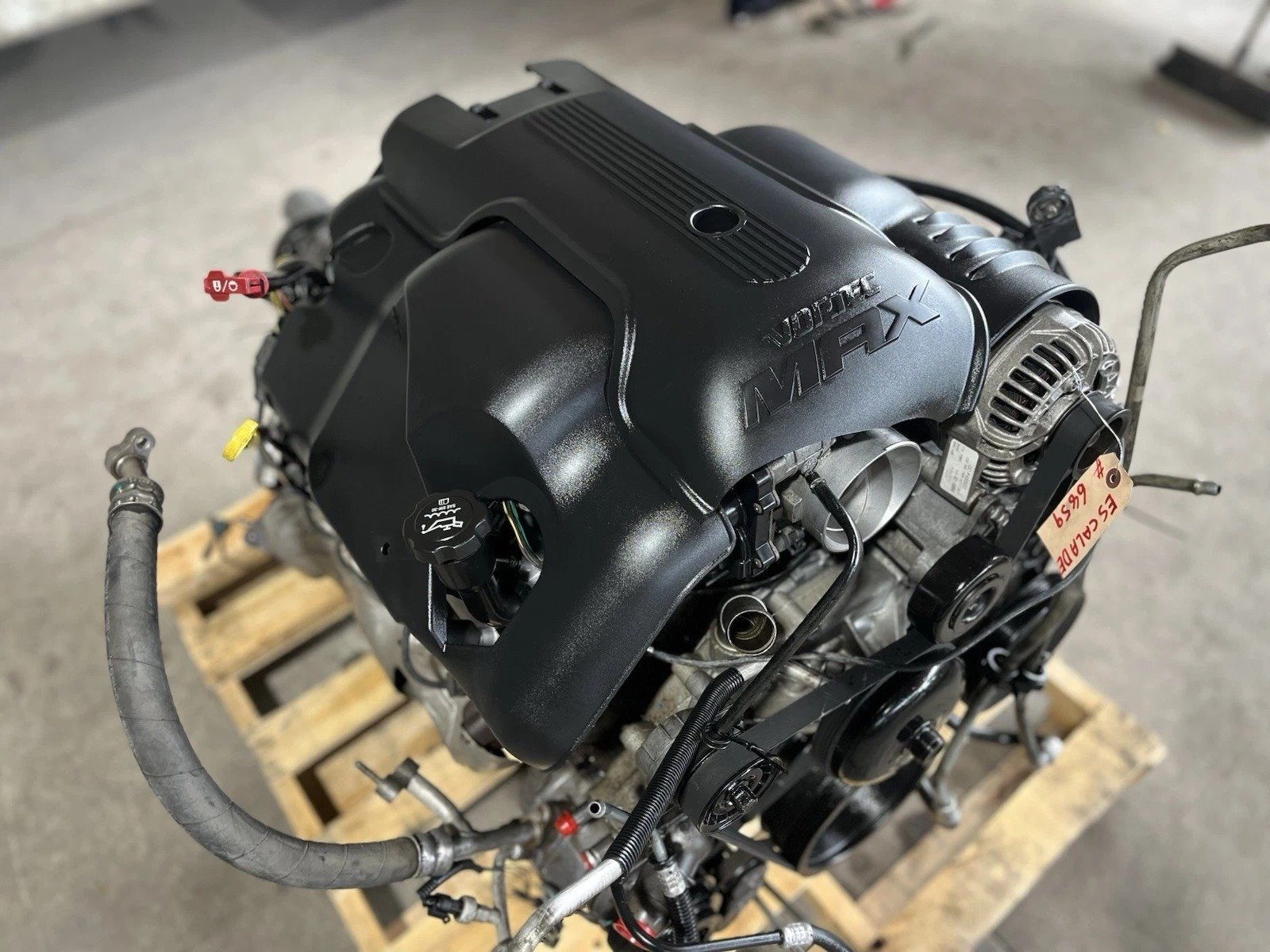 2006 Cadillac Escalade – 6.0L LQ9 Engine & 4L65 2WD Automatic Transmission Pullout - Image 7