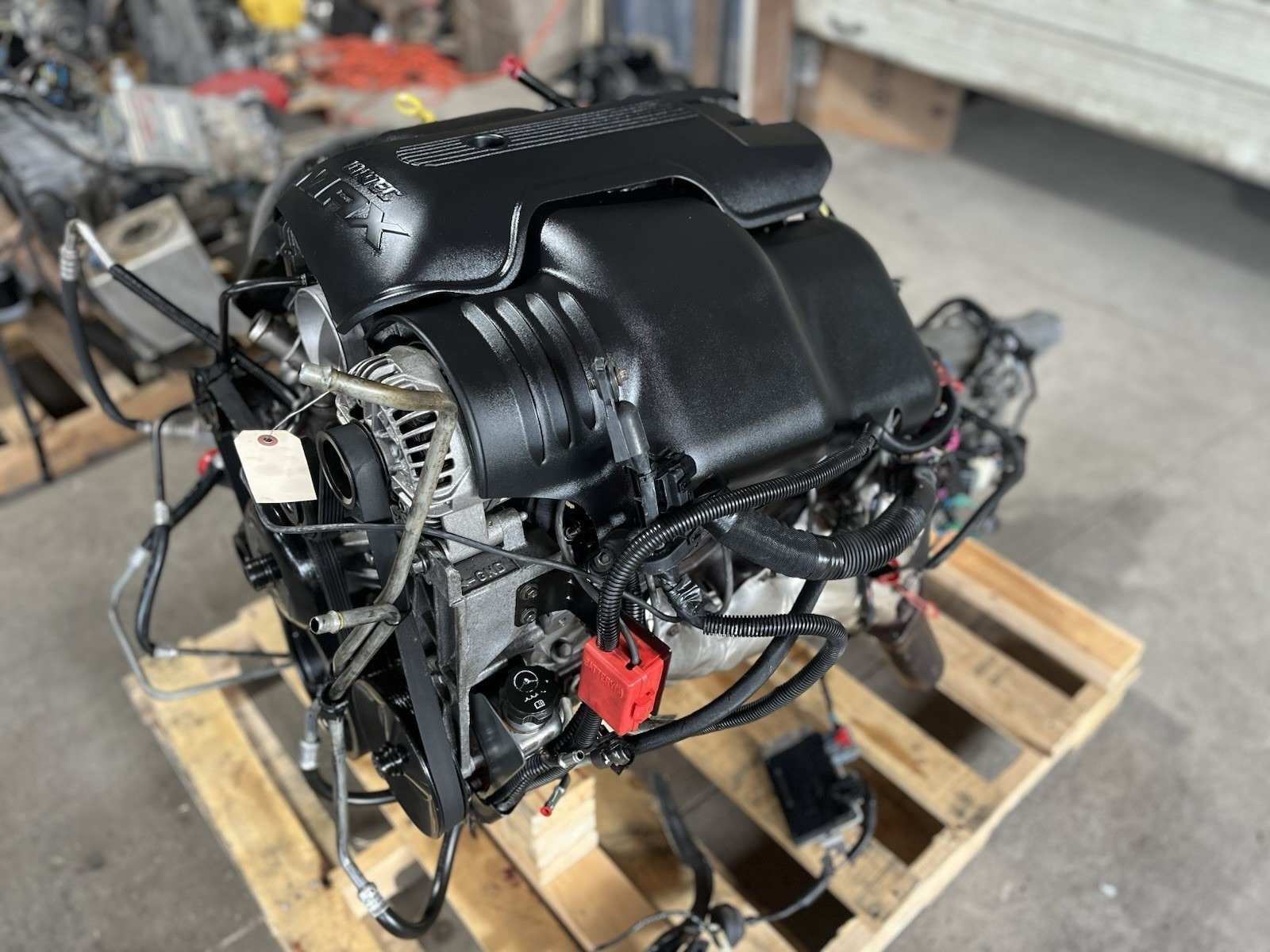 2006 Cadillac Escalade – 6.0L LQ9 Engine & 4L65 2WD Automatic Transmission Pullout - Image 5