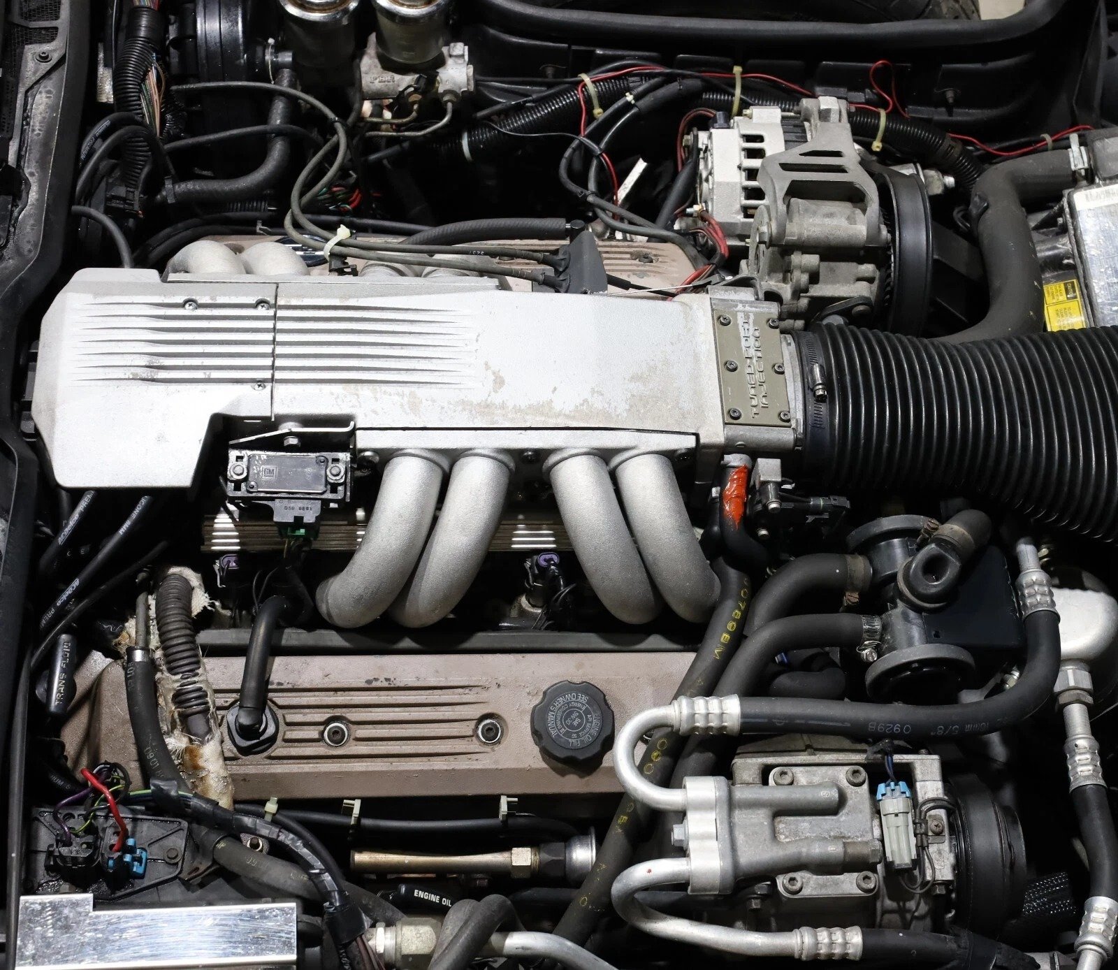 1990 Chevrolet Corvette – 5.7L 350 TPI Engine & 700R4 4-Speed Automatic Transmission Pullout - Image 4