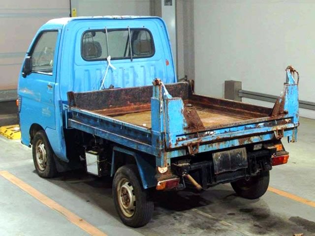 Used 1996 Daihatsu Hijet V-S110P 4WD – Reliable Mini Truck