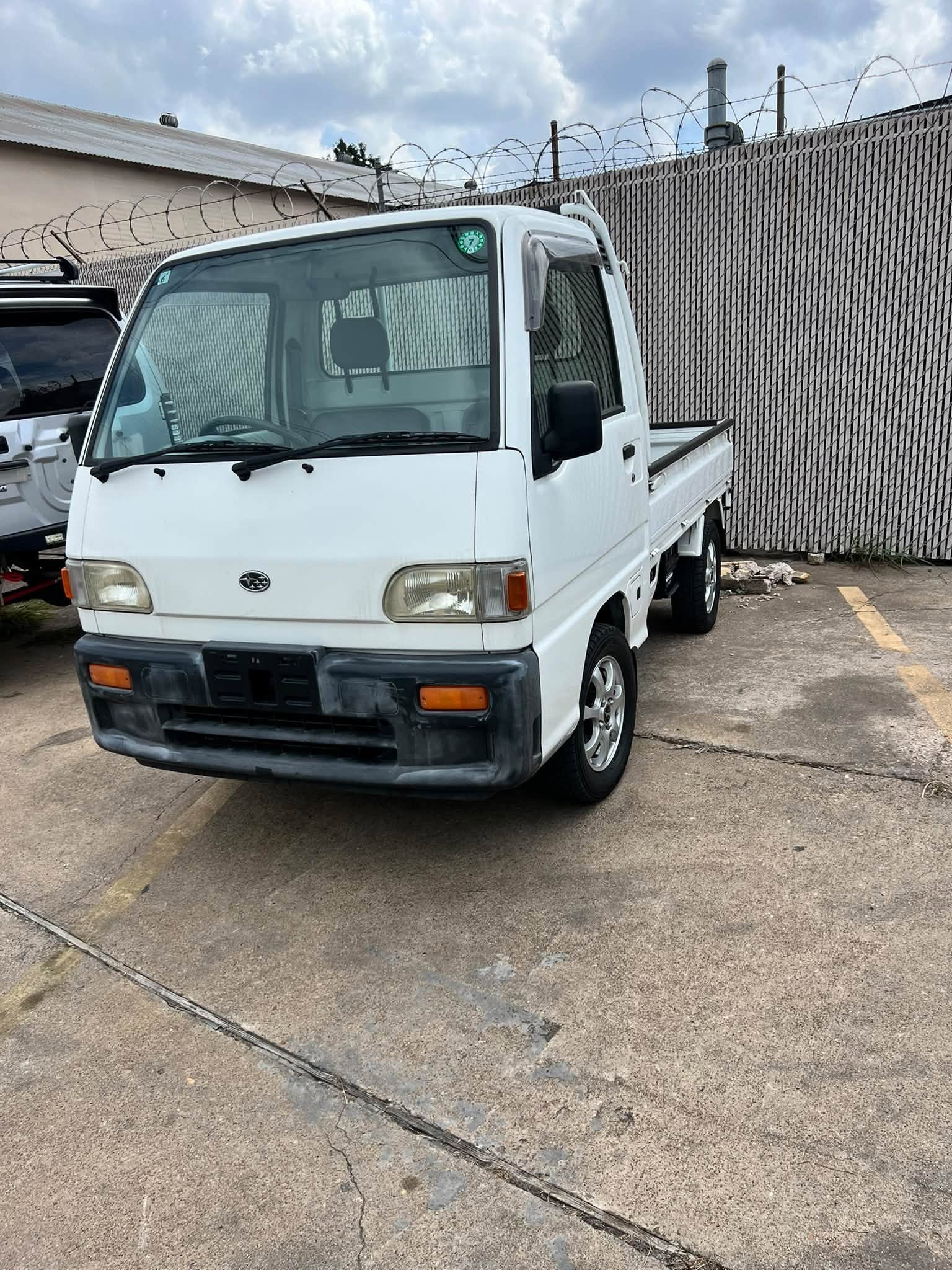 1997 Subaru Sambar 4WD - Image 2