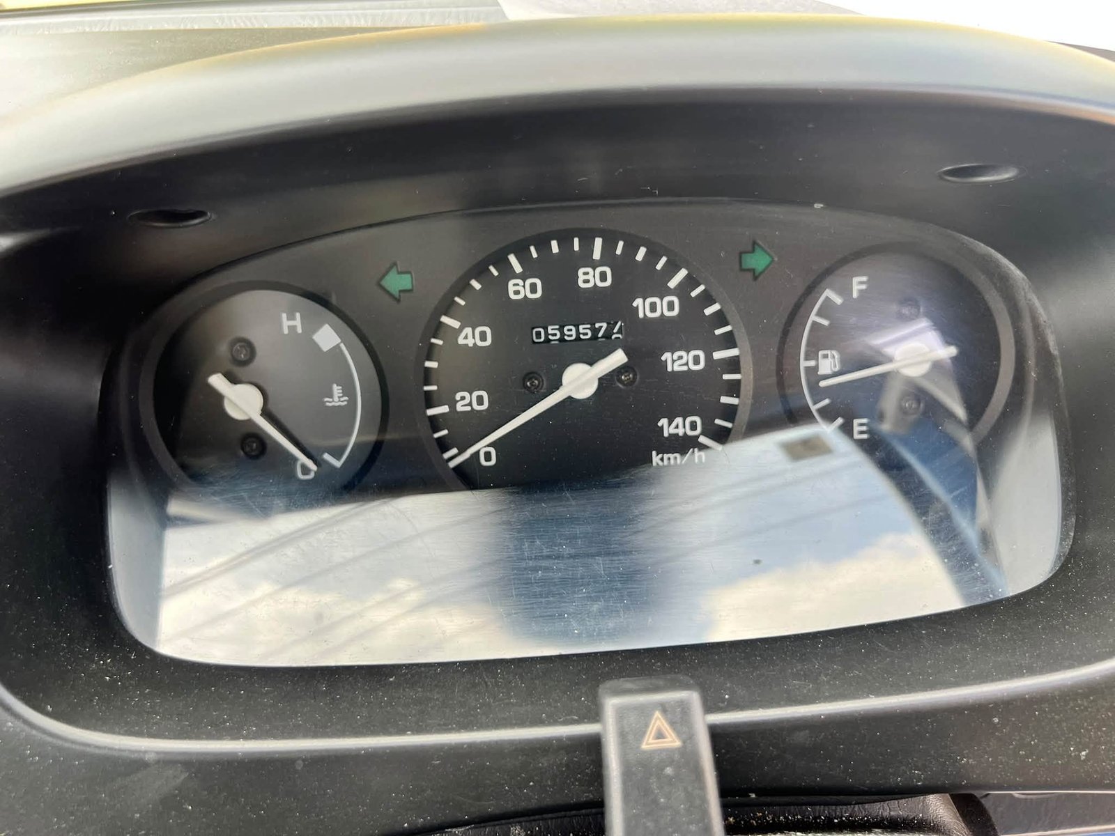 2000 Daihatsu HIJET 4WD RHD - Image 11