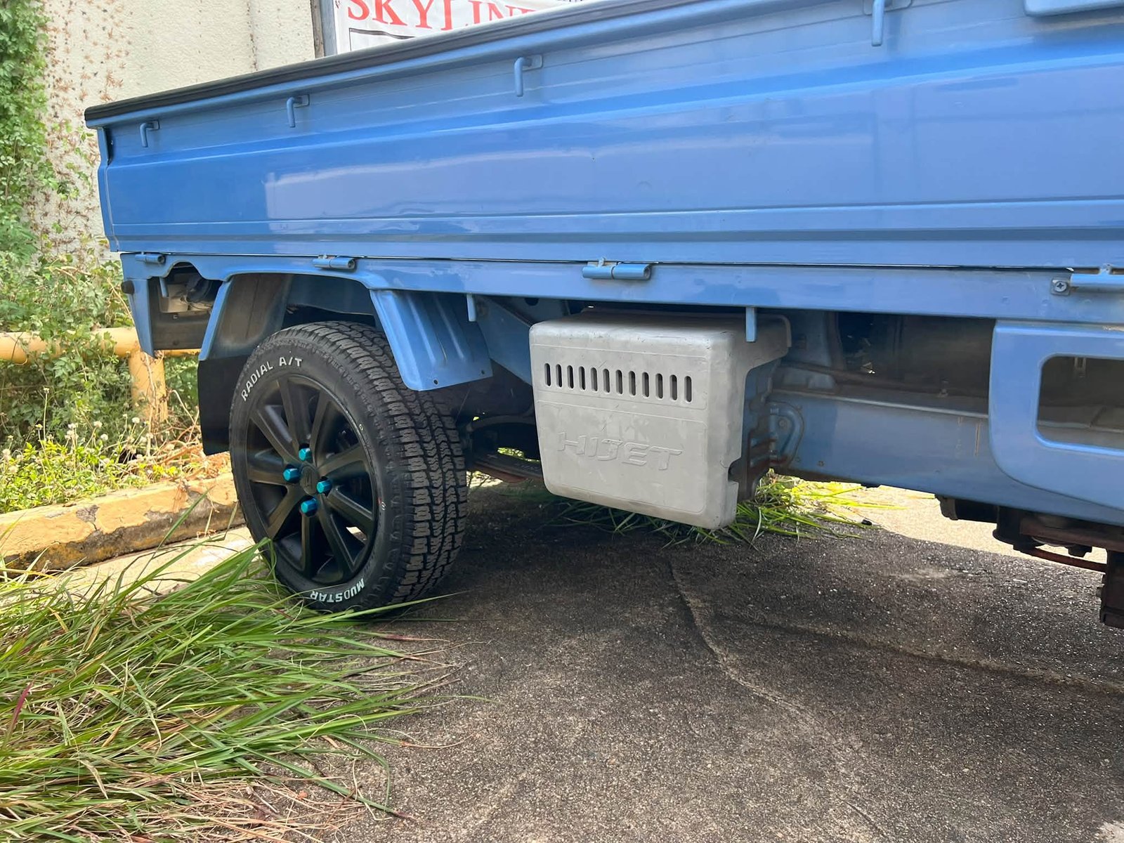 2000 Daihatsu HIJET 4WD RHD - Image 8