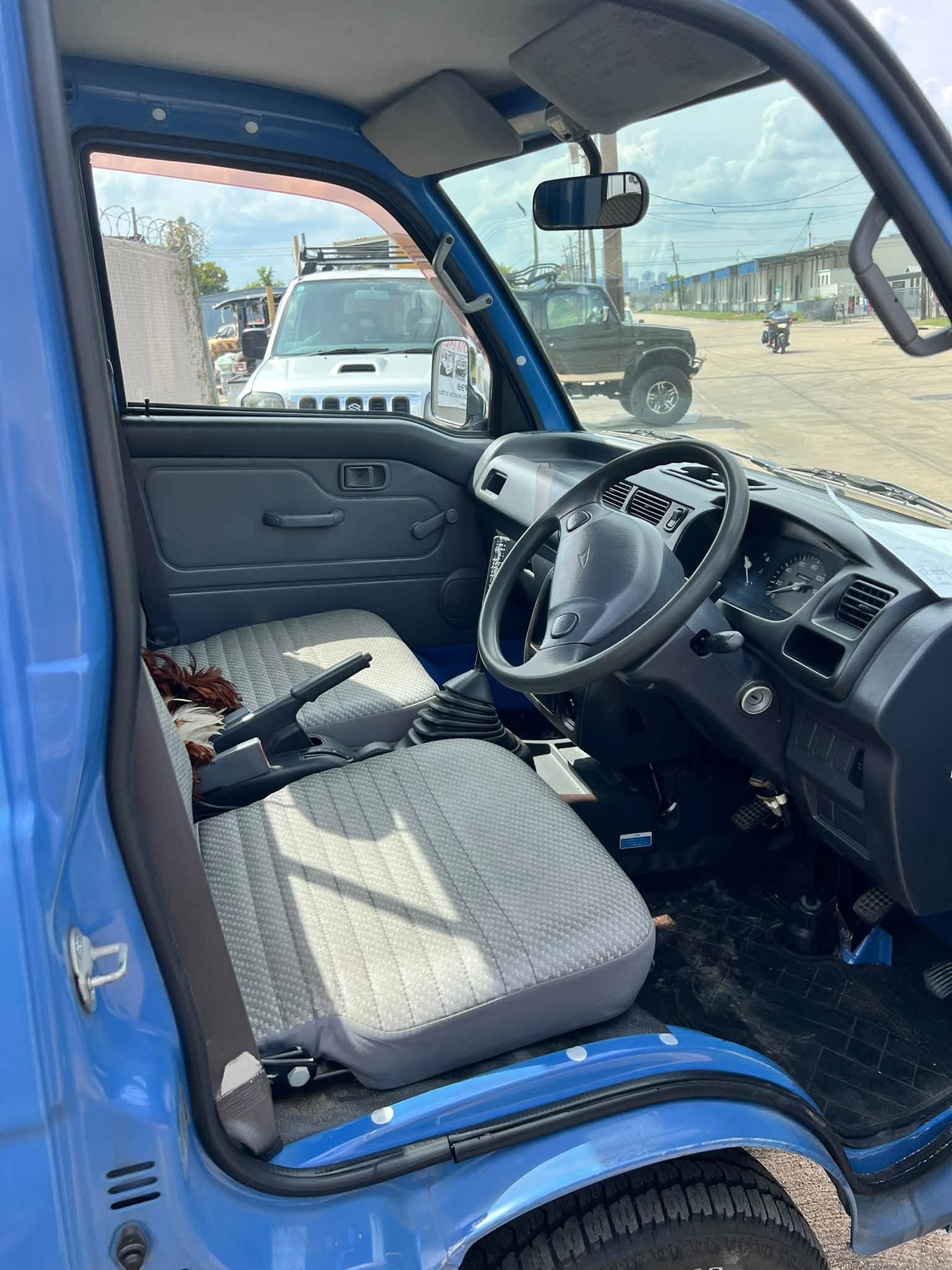 2000 Daihatsu HIJET 4WD RHD - Image 9