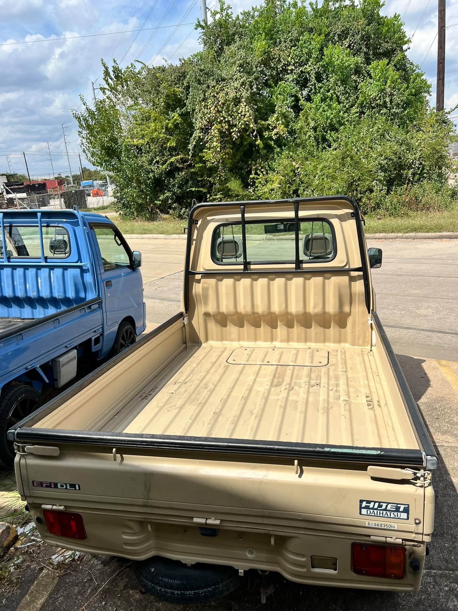 2000 Daihatsu HIJET RWD - Image 9